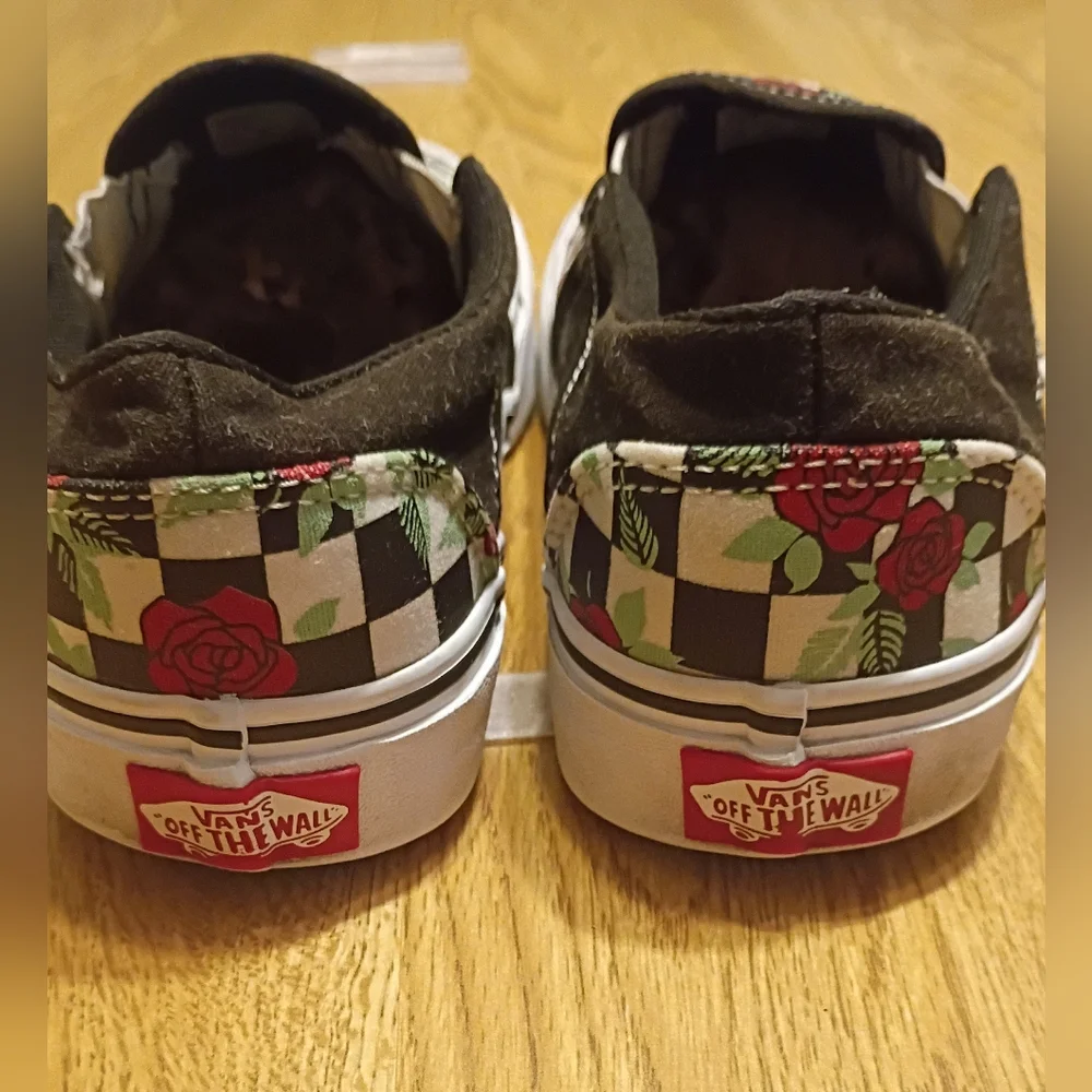 Vans Classic Slip-On Checkerboard Roses Women's 7 - Picture 5 of 6